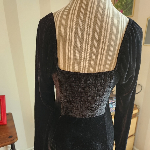 BCBG velvet dress - Picture 3 of 6